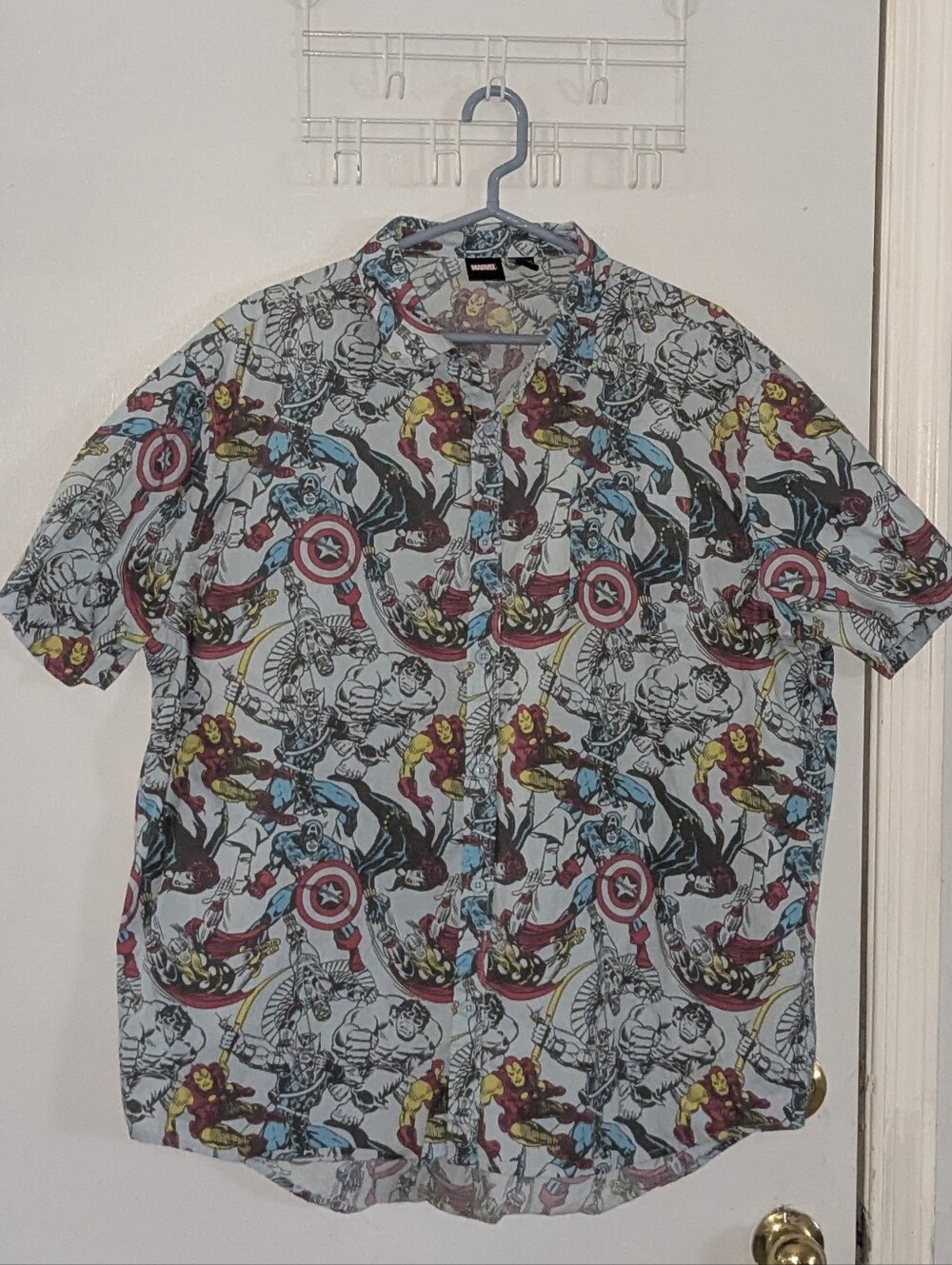 Marvel Short Sleeve Button-Up Shirt 2X